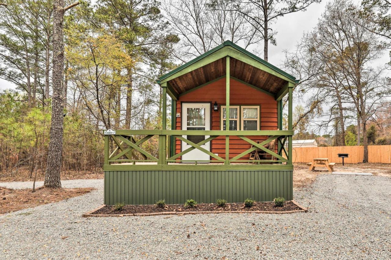 Charming New Bern Log Cabin - Pets Welcome! Exterior photo